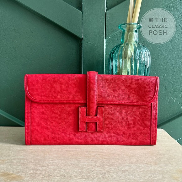 Hermes Handbags - EUC Hermes Jige Clutch Epsom Red Rouge Casaque T Stamp